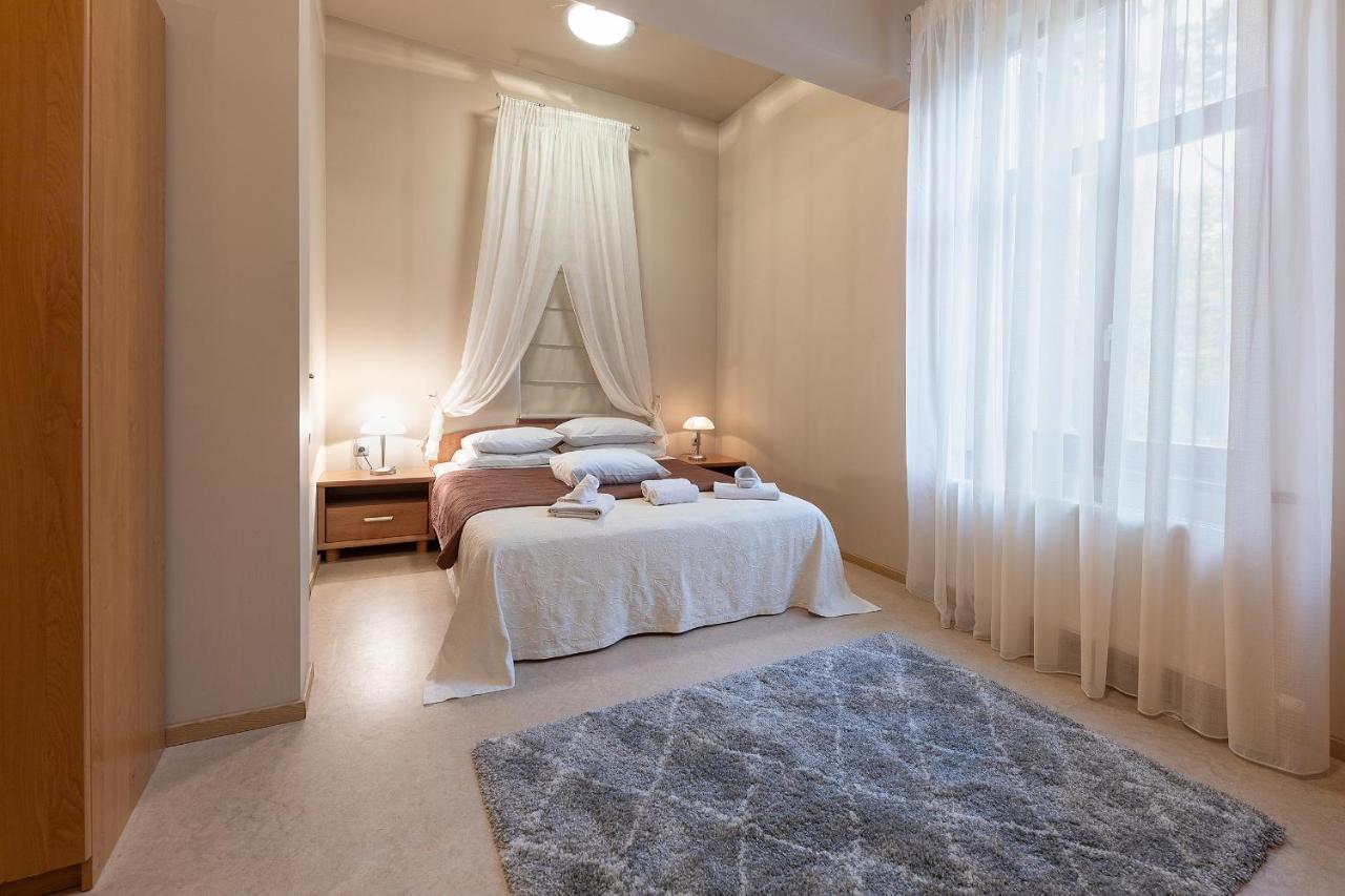 Room In Bb - Valensija - Suite For Two In Nice Hotel Jūrkalne Buitenkant foto